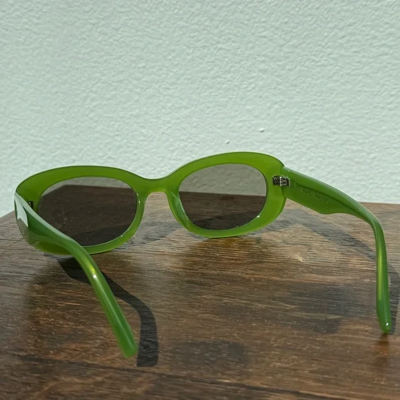 Warby Parker Green Carmel Sunglasses - Picture 6 of 9